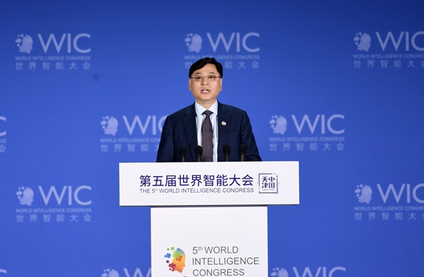 联想杨元庆唯有制造强才能穿越复杂多变的经济格局与产业周期